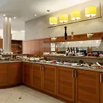 Ramada By Wyndham Duesseldorf 4*