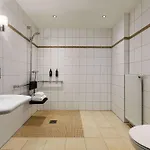 Ramada By Wyndham Duesseldorf