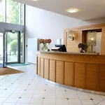 호텔 Ramada By Wyndham Duesseldorf 4*