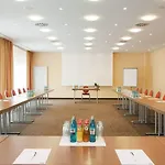 호텔 Ramada By Wyndham Duesseldorf 4*