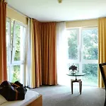 호텔 Ramada By Wyndham Duesseldorf 4*
