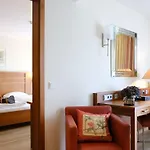 호텔 Ramada By Wyndham Duesseldorf