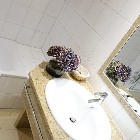 Krummenweg 4* Ratingen