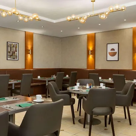 Hotel Ramada By Wyndham Duesseldorf 4*