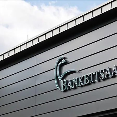 Ramada By Wyndham Duesseldorf Hotel 4*