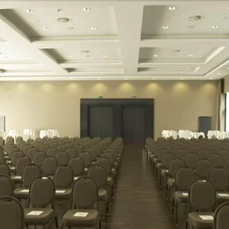 Ramada By Wyndham Duesseldorf راتينغن