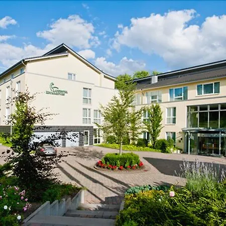 Ramada By Wyndham Duesseldorf Hotel 4*