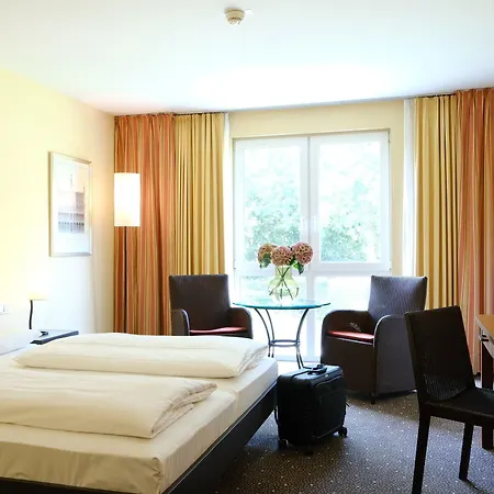 Ramada By Wyndham Duesseldorf 4*