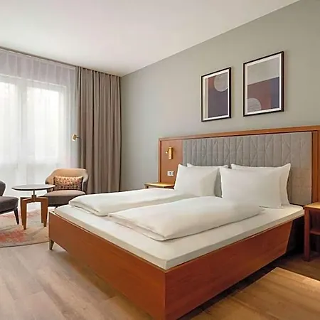 Ramada By Wyndham Duesseldorf فندق راتينغن