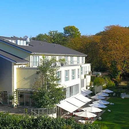 Ramada By Wyndham Duesseldorf فندق راتينغن
