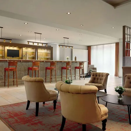 Hotel Ramada By Wyndham Duesseldorf 4*