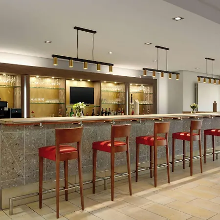 Ramada By Wyndham Duesseldorf Hotel 4*