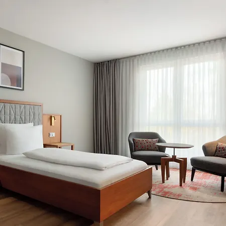 Hotel Ramada By Wyndham Duesseldorf 4*
