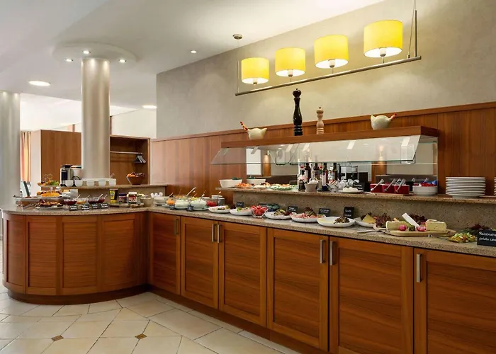 Ramada By Wyndham Duesseldorf 4*