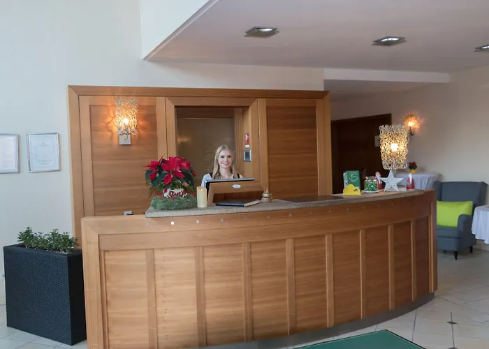 Ramada By Wyndham Duesseldorf 4*