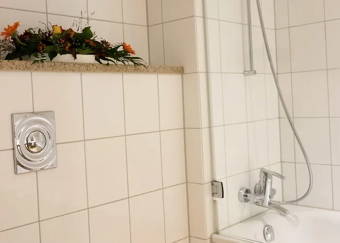 מלון Ramada By Wyndham Duesseldorf