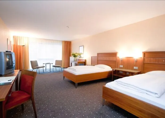 Hotel Ramada By Wyndham Duesseldorf 4*